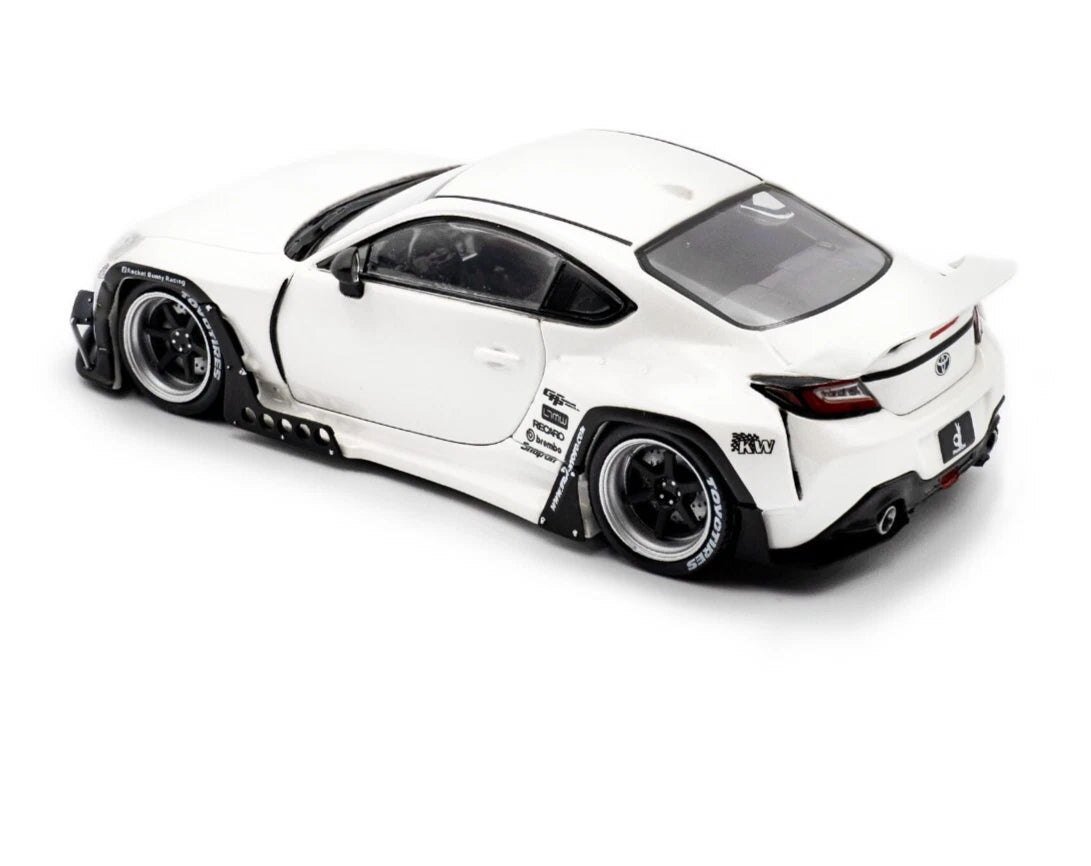 SOLIDO 1:43 Diecast, 2022 PANDEM TOYOTA GR86 ROCKET BUNNY, WHITE - S4315102
