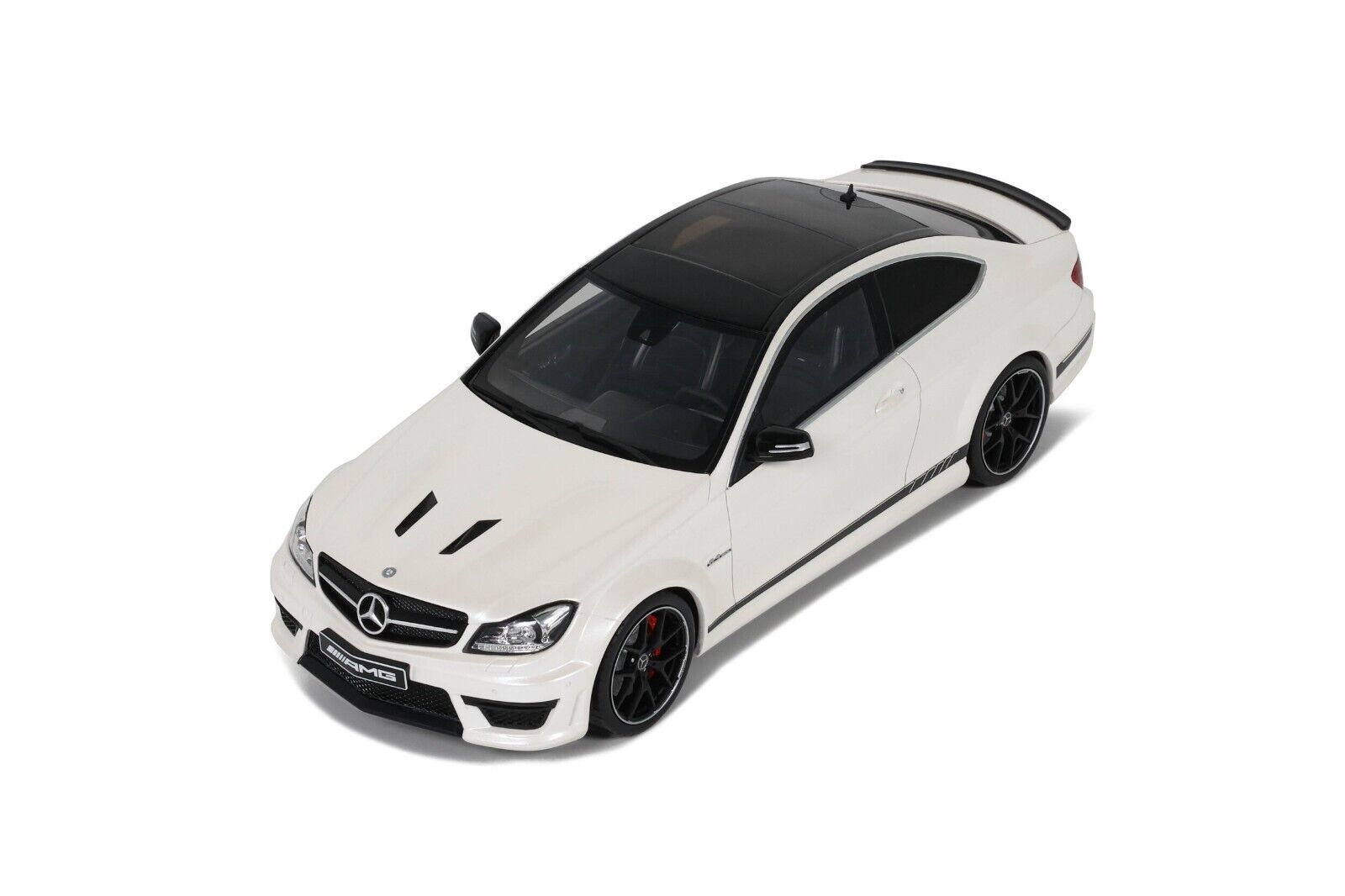 GT Spirit 1:18 Scale Resin Model Mercedes Benz C63 AMG W204 Edition 507 - White - GT899