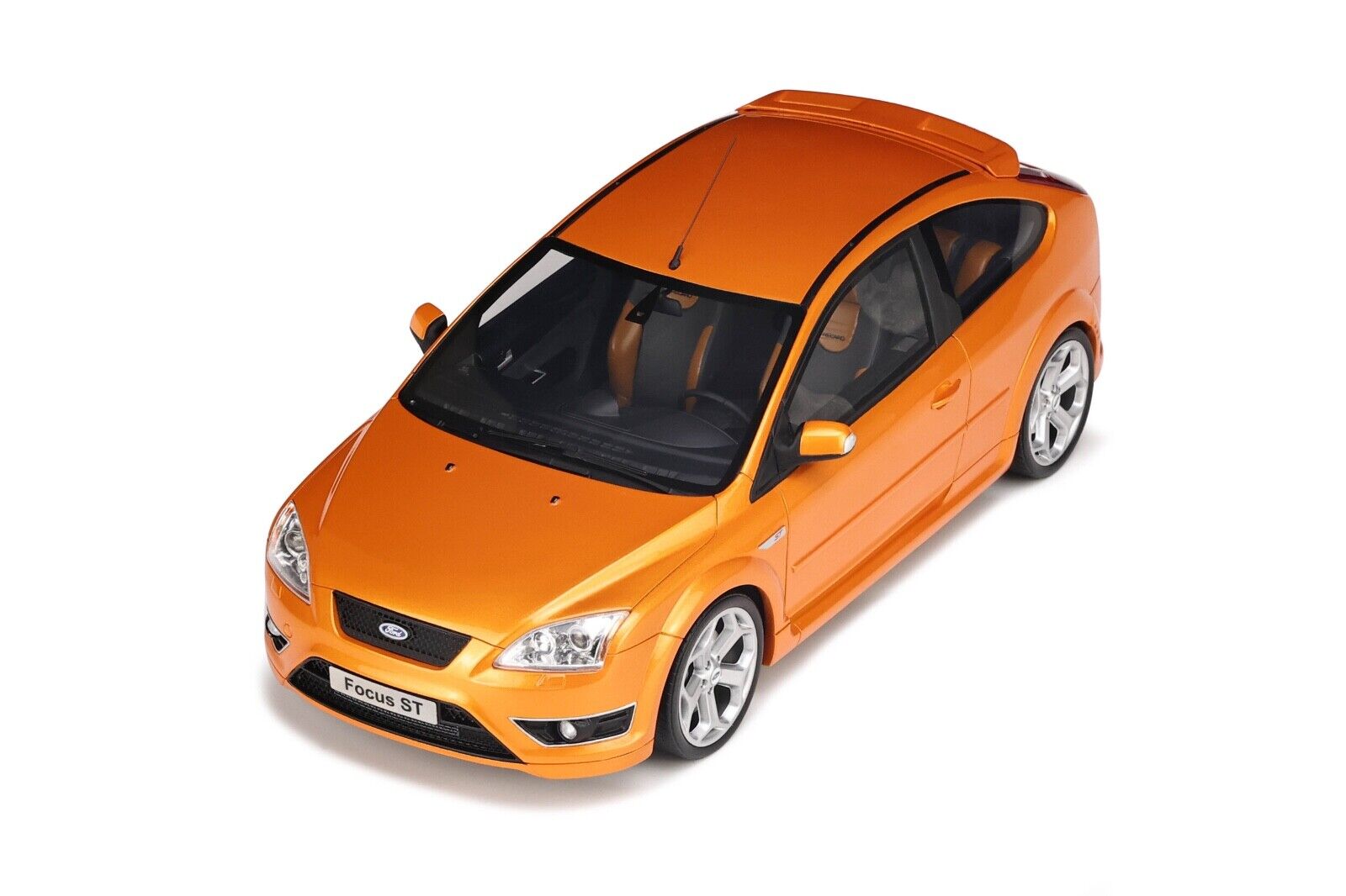 OTTO 1:18 Scale Resin Model Car - 2006 Ford Focus ST MK2 - Orange (OT961)