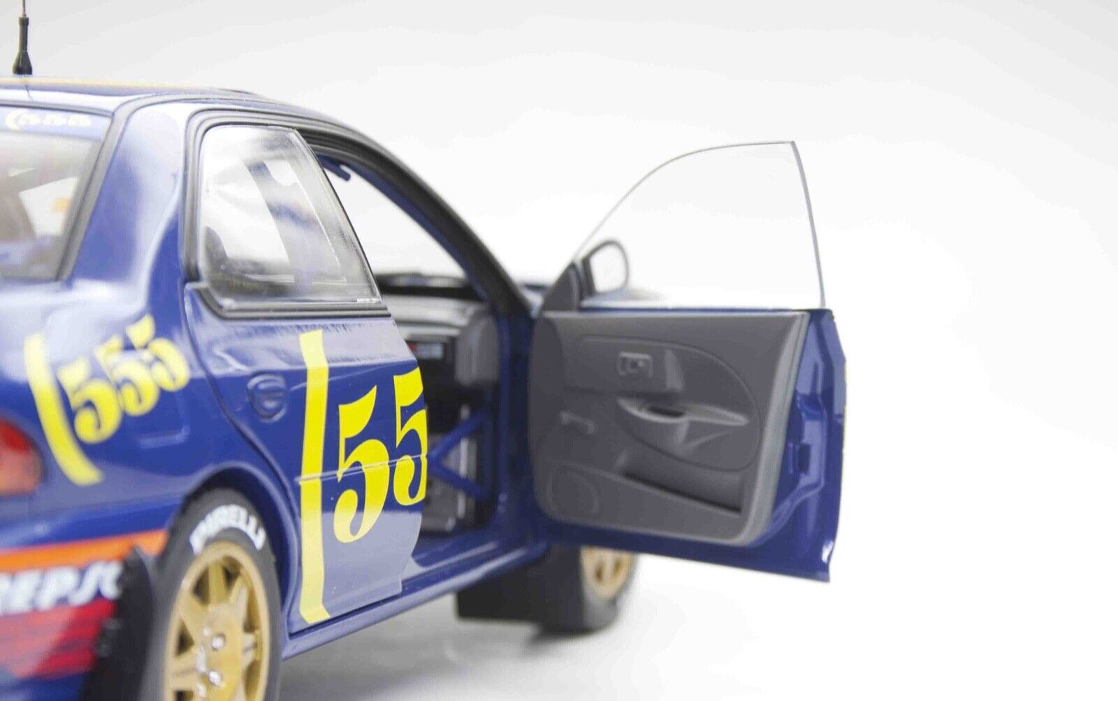 Sunstar 1:18 Subaru Impreza WRC Night Race 1st Rally New Zealand '94 Colin McRae