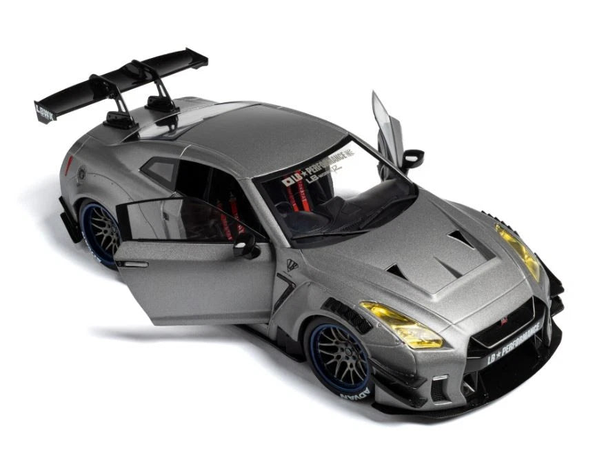 SOLIDO 1:18 Diecast, Nissan GT-R (R35) with Liberty Walk Body Kit 2.0, Silver 2 - S1805815