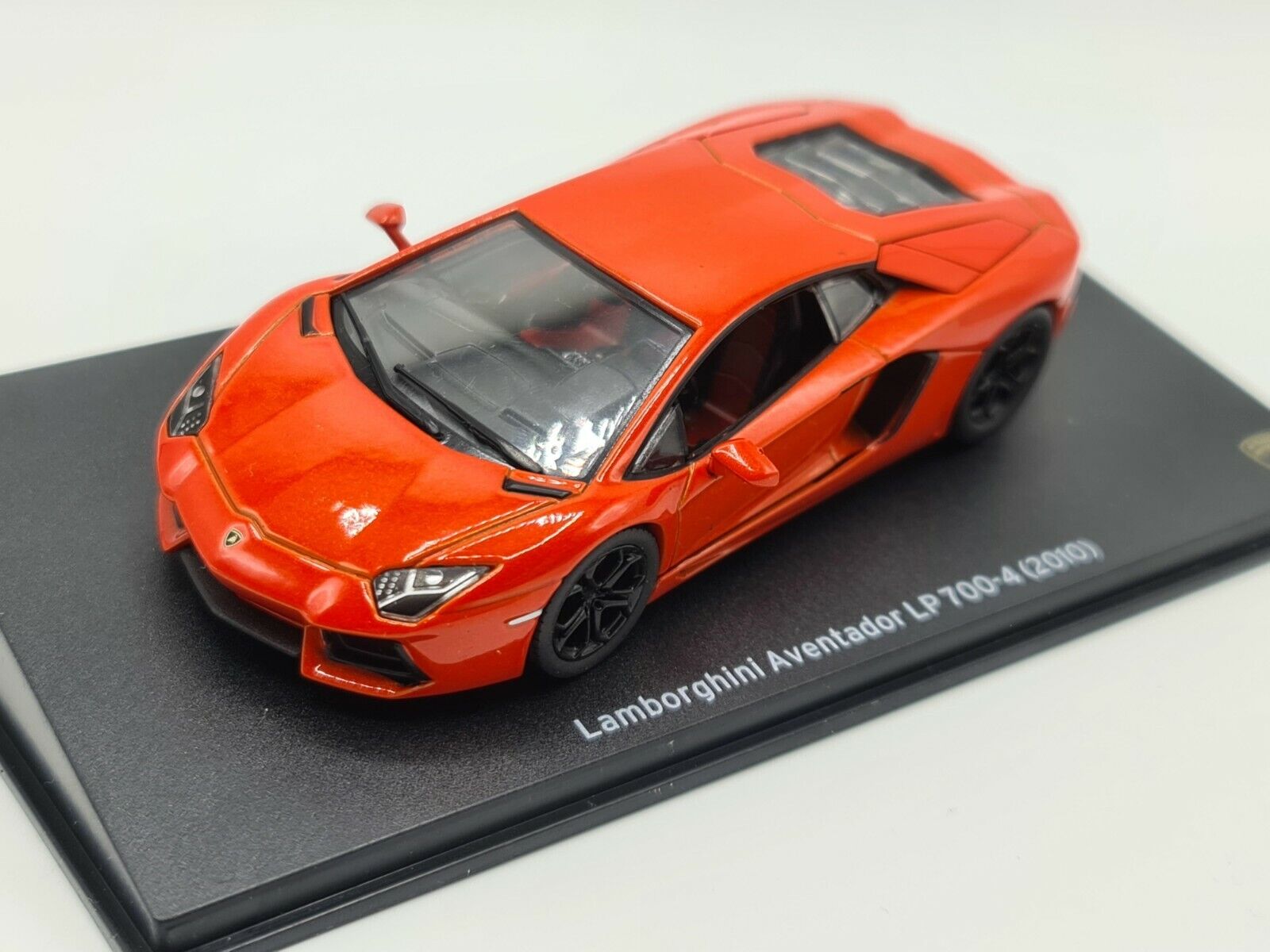 MAG Lamborghini Aventador LP700-4 2010 orange - 1:43 Scale Diecast Model Car