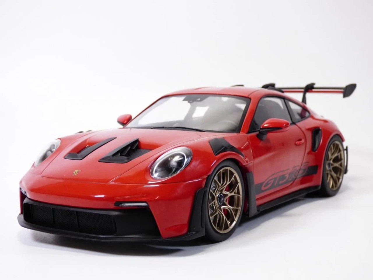 SOLIDO 1:18 Scale Diecast Model, 2024 Porsche 911 992 GT3 RS COUPE - RED - S1812101