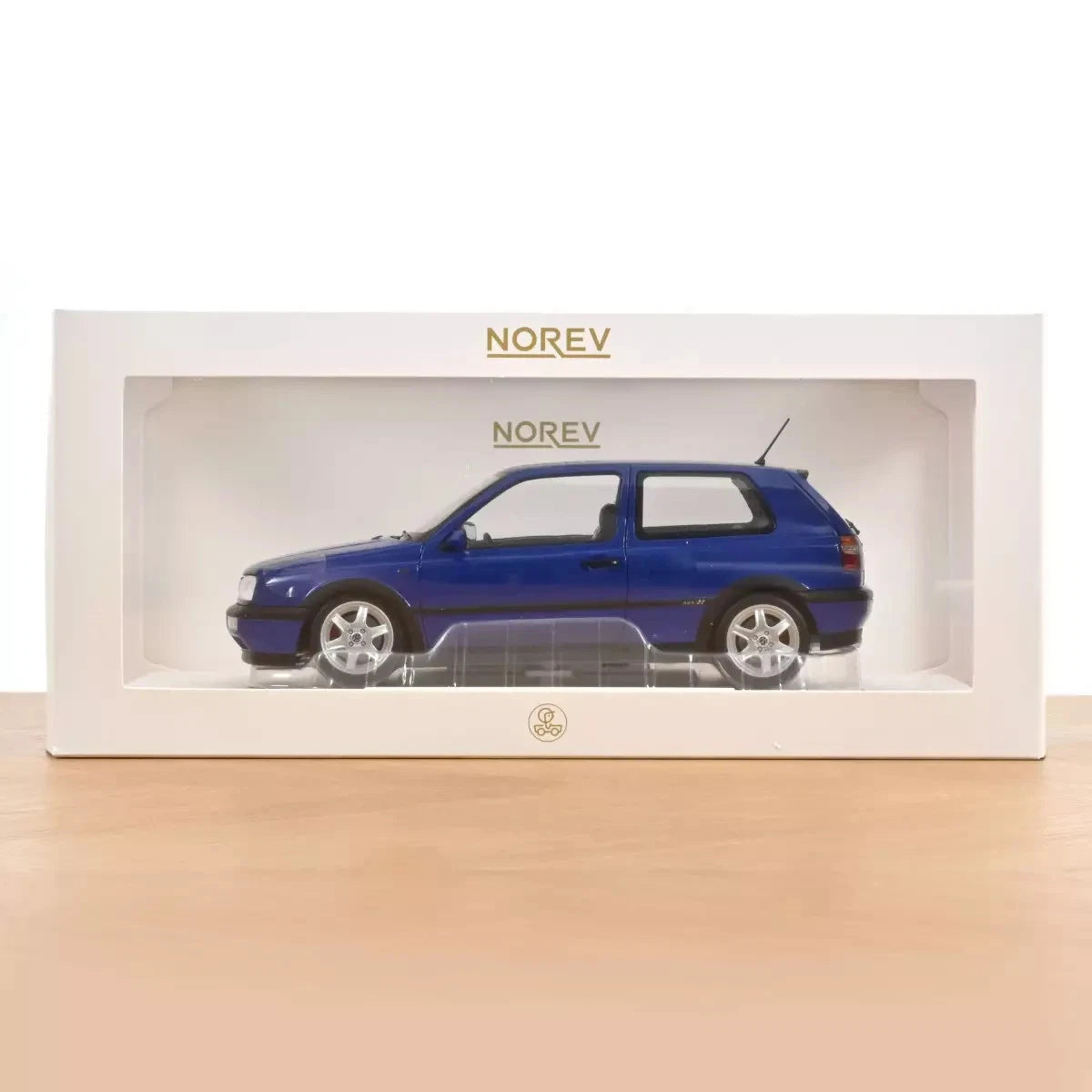 Norev 1:18 Scale Diecast - 1994 VW Volkswagen Golf Mk3, Jazz Blue - 188506