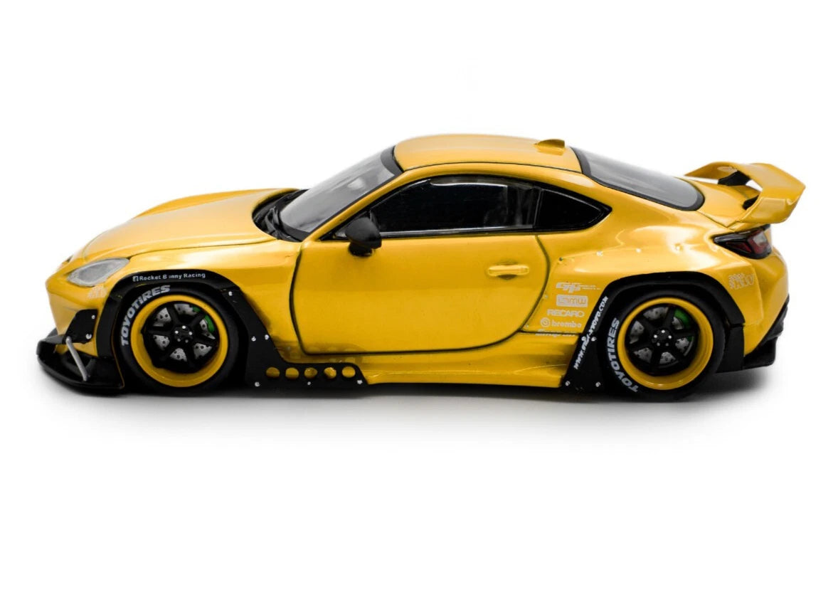 SOLIDO 1:43 Diecast, 2022 PANDEM TOYOTA GR86 ROCKET BUNNY, YELLOW - S4315101
