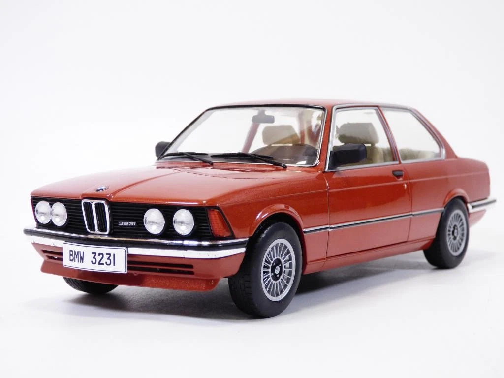 SOLIDO 1:18 Scale Diecast, 1980 BMW 323i – CHESTNUT RED METALLIC - S1812802