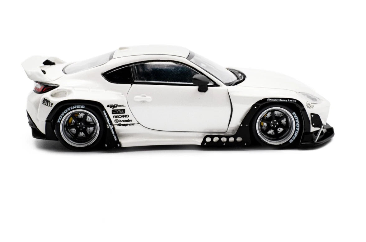 SOLIDO 1:43 Diecast, 2022 PANDEM TOYOTA GR86 ROCKET BUNNY, WHITE - S4315102