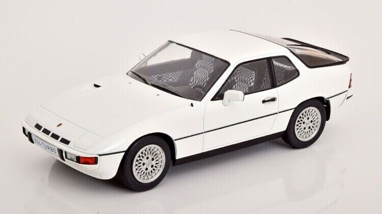 MCG 1:18 Scale Diecast Model Car - Porsche 924 Turbo 1979 in White