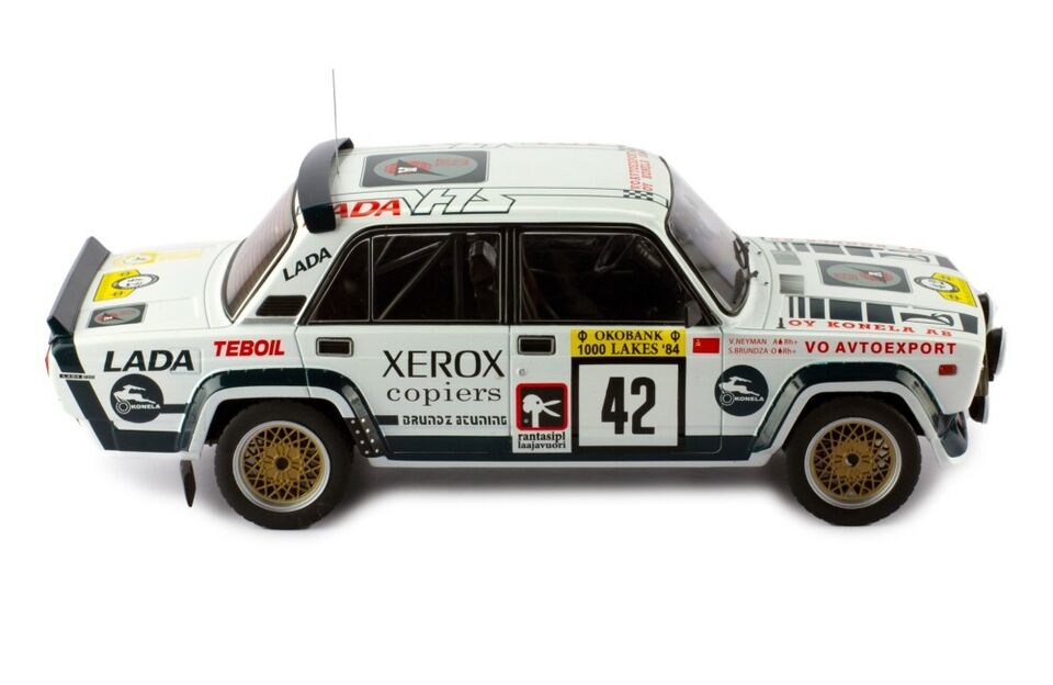 IXO 1:18 LADA 2105 VFTS #42 S.BRUNDZA - V.NEYMAN RALLY 1000 LAKES 1984