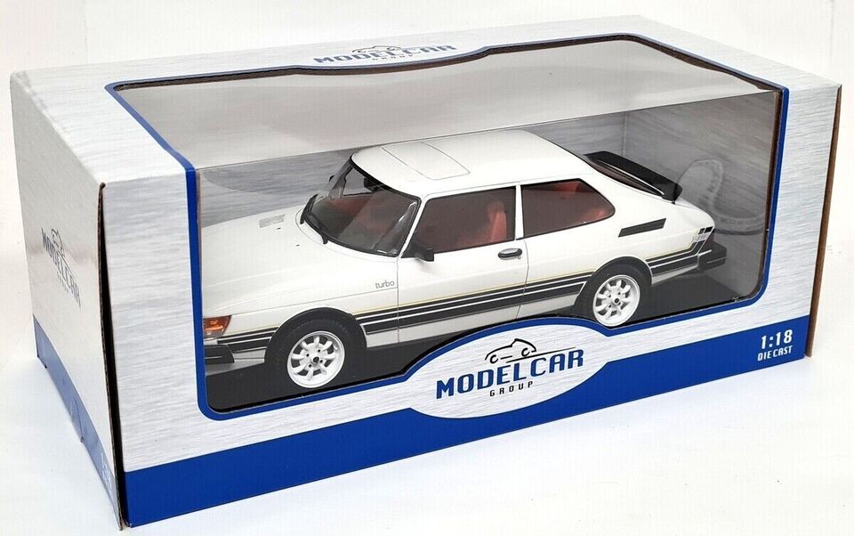 MCG 1:18 Scale Diecast Model Car - Saab 900 Turbo in White - 1981