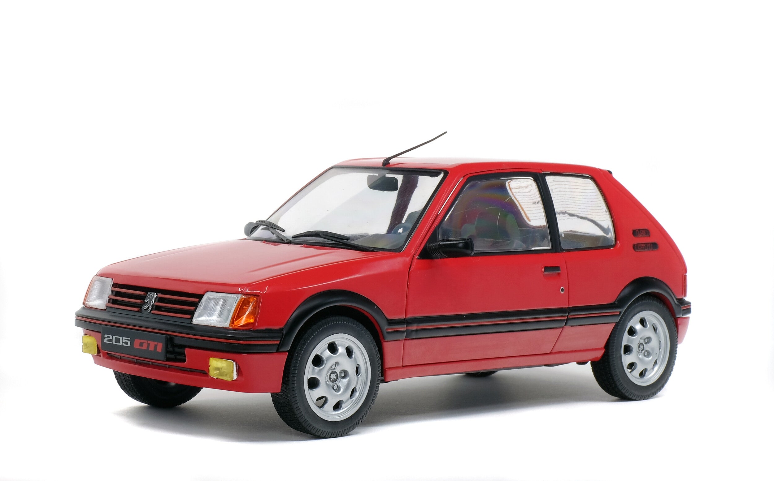 SOLIDO 1:18 Scale Diecast Model Car, 1988 Peugeot 205 1.9 GTi in Red