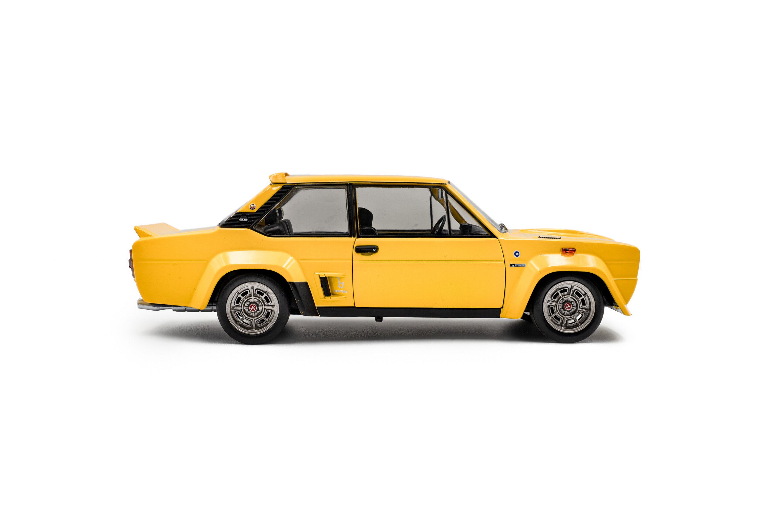 Solido 1:18 Diecast - 1980 Fiat 131 ABARTH, Yellow - S1806006