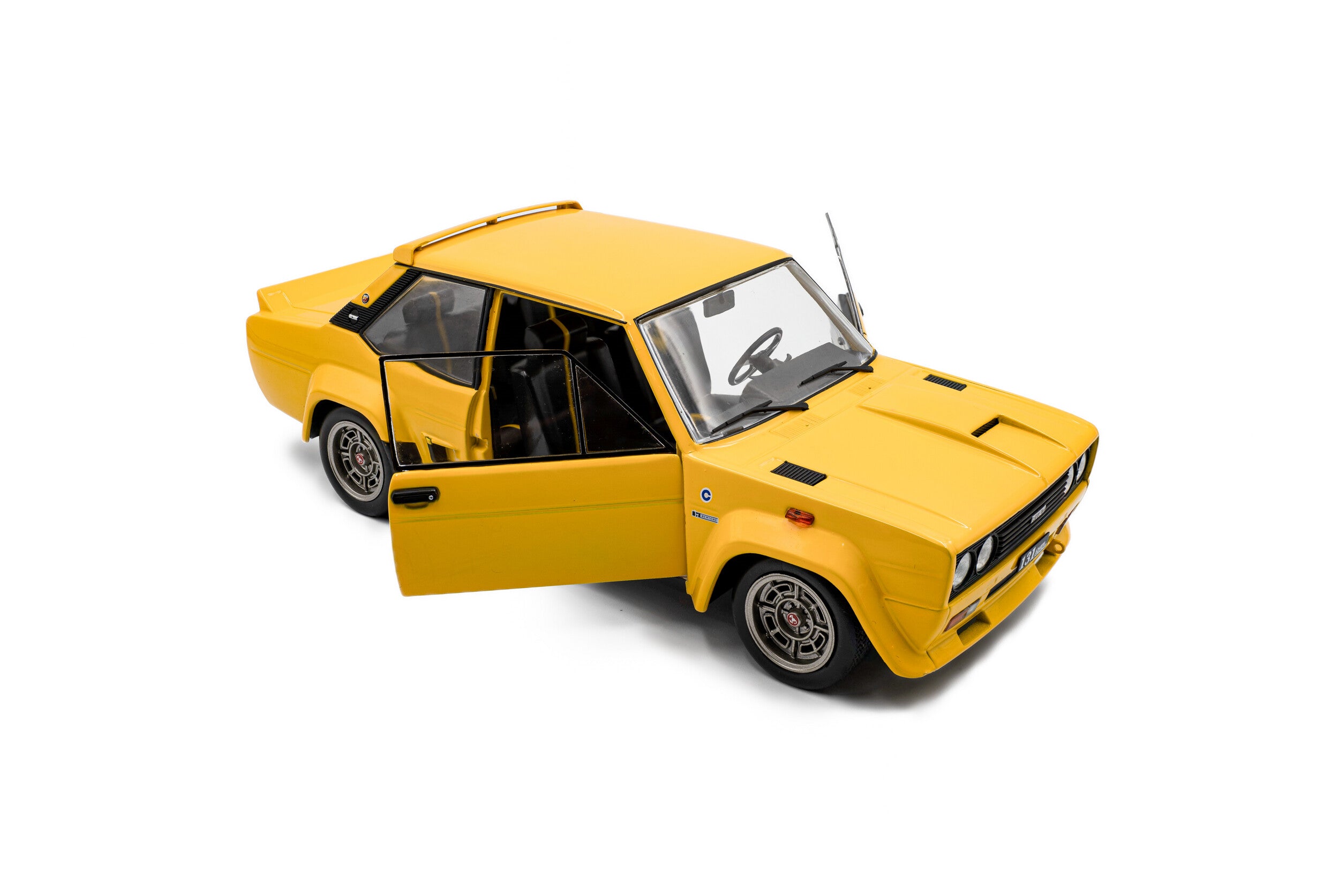 Solido 1:18 Diecast - 1980 Fiat 131 ABARTH, Yellow - S1806006