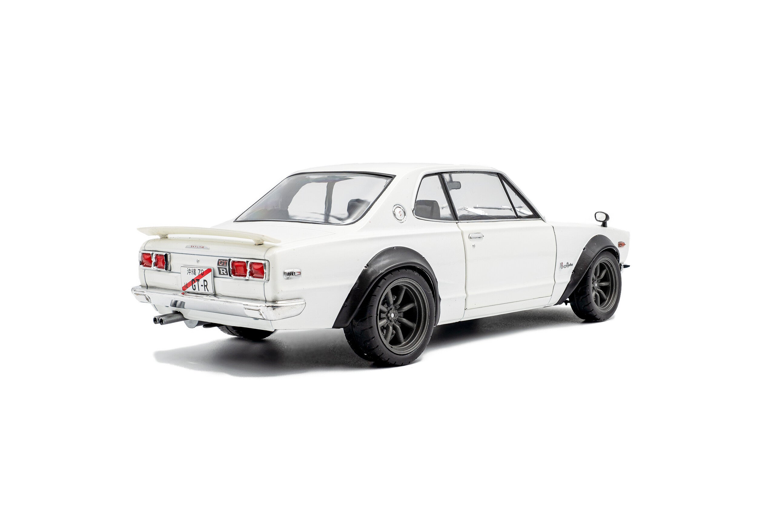 SOLIDO 1:18 Scale - 1970 Nissan Skyline (C10) Hakosuka Solido works – Pearl White - S1813001