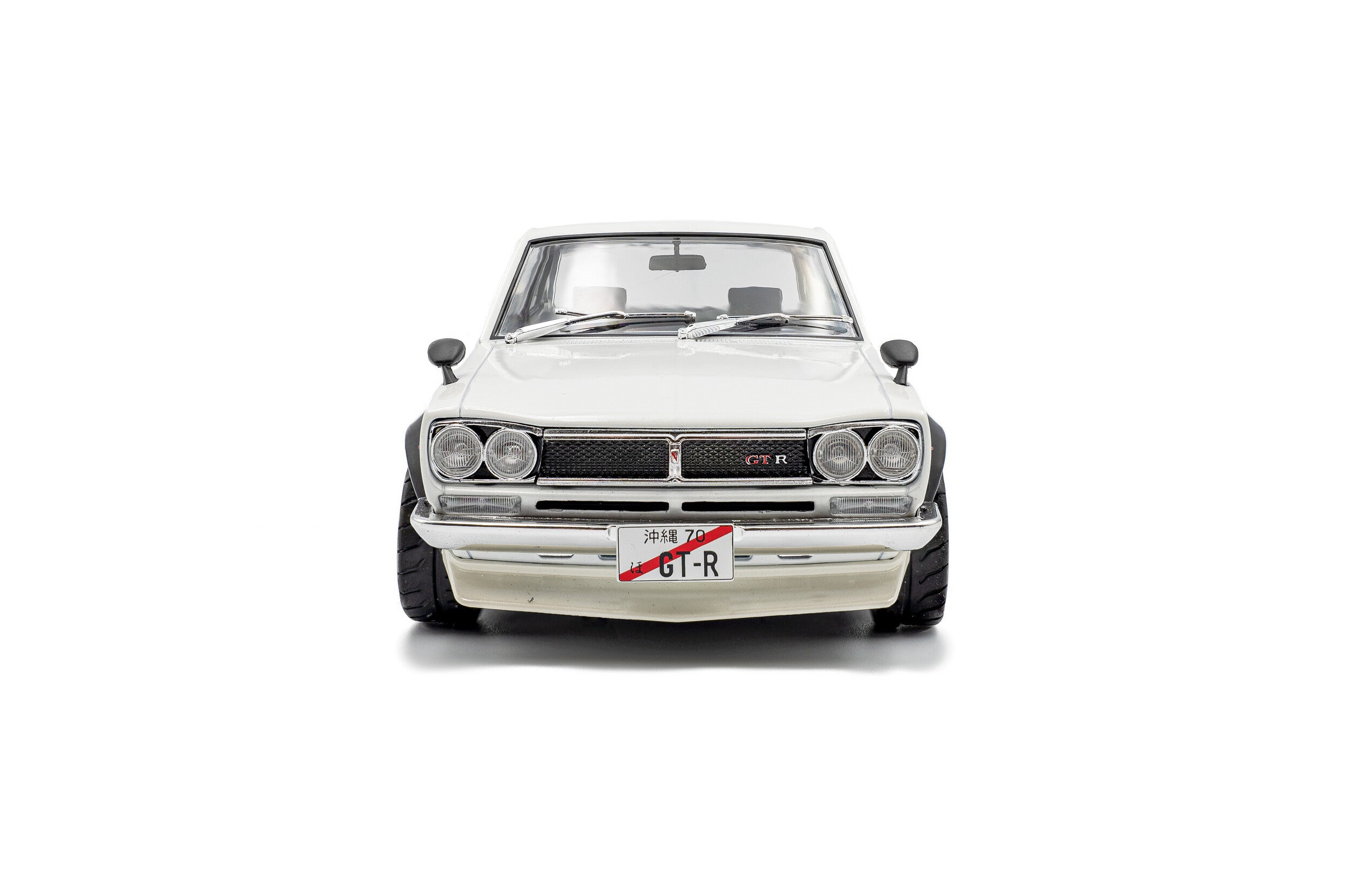 SOLIDO 1:18 Scale - 1970 Nissan Skyline (C10) Hakosuka Solido works – Pearl White - S1813001
