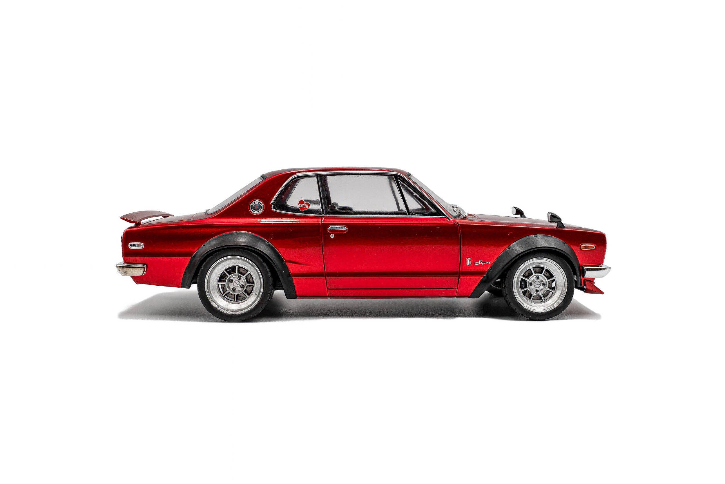 SOLIDO 1:18 Scale - 1970 Nissan Skyline (C10) Hakosuka SOLIDO WORKS – Red Metallic  - S1813002