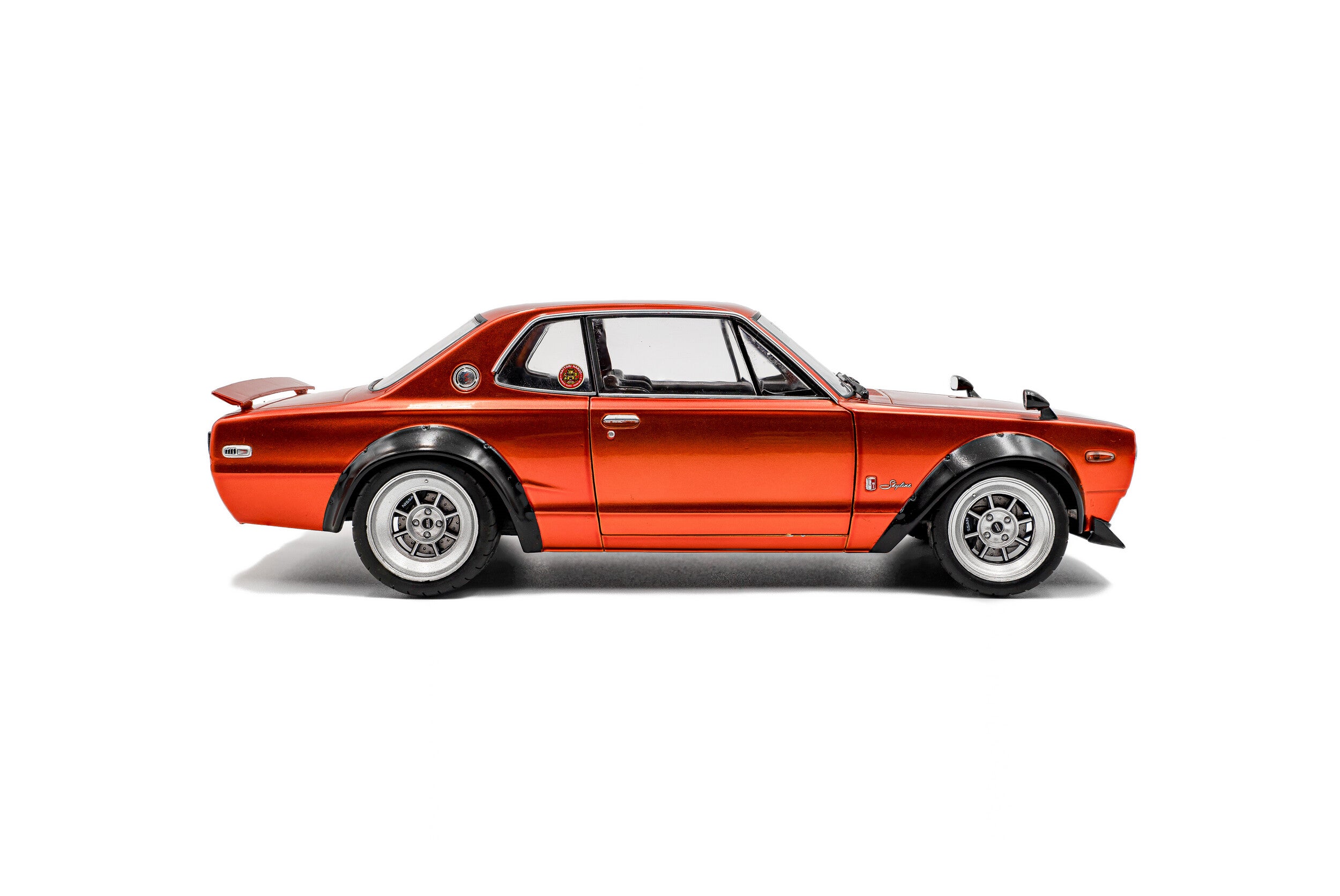 SOLIDO 1:18 Scale - 1970 Nissan Skyline (C10) Hakosuka SOLIDO WORKS – Orange Metallic  - S1813003