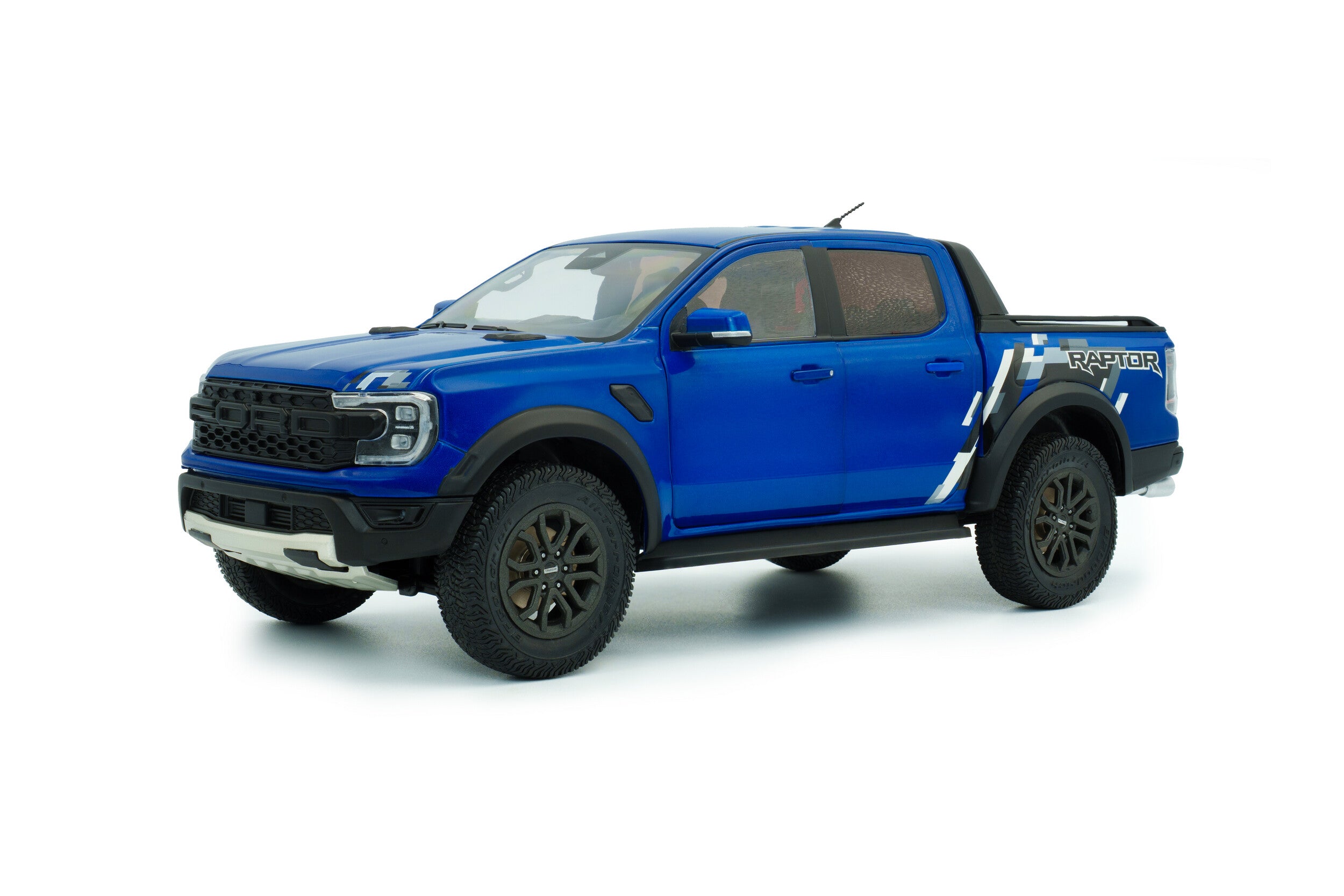SOLIDO 1:18 Scale - 2024 Ford Ranger Raptor, Lightning Blue - S1813902