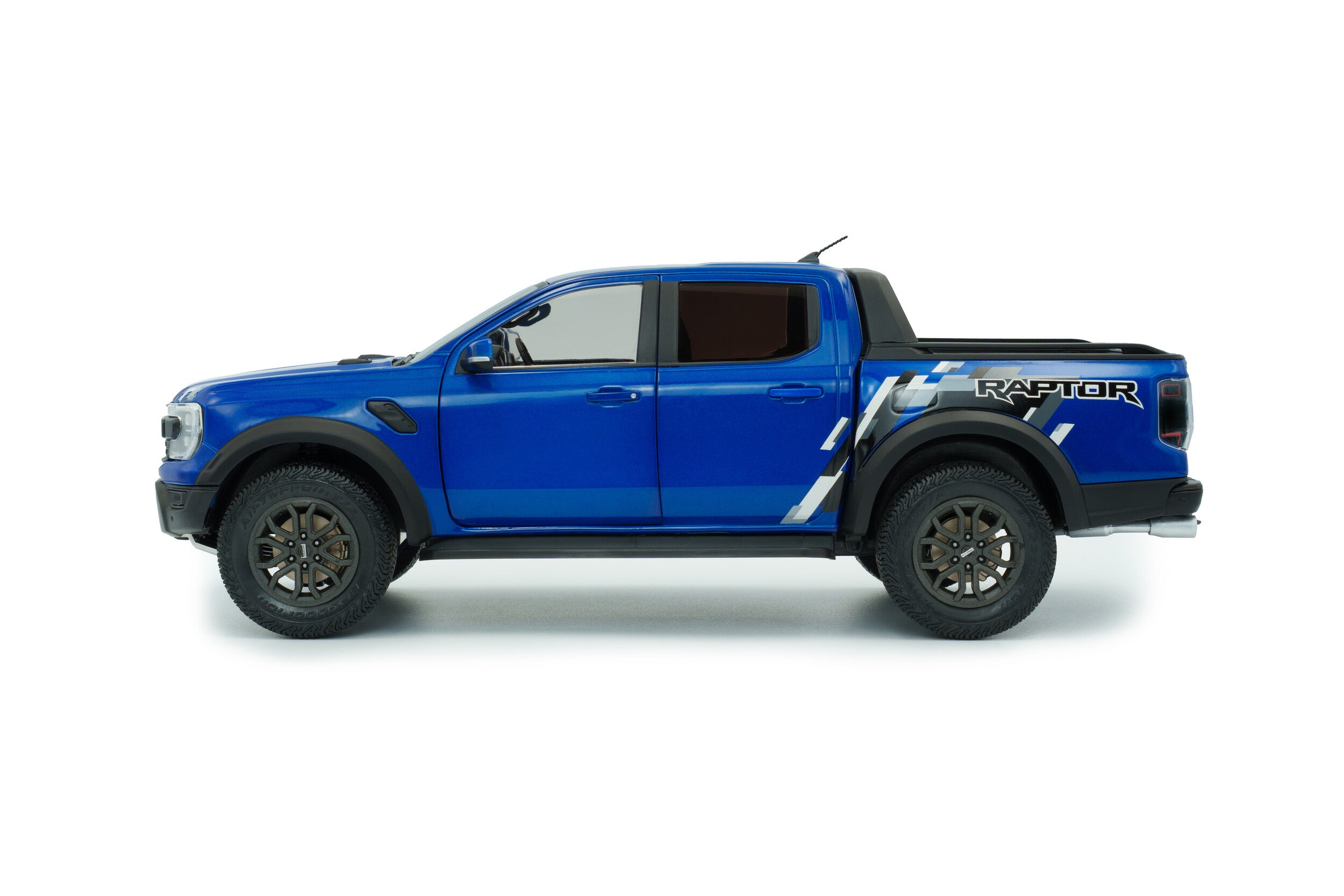SOLIDO 1:18 Scale - 2024 Ford Ranger Raptor, Lightning Blue - S1813902
