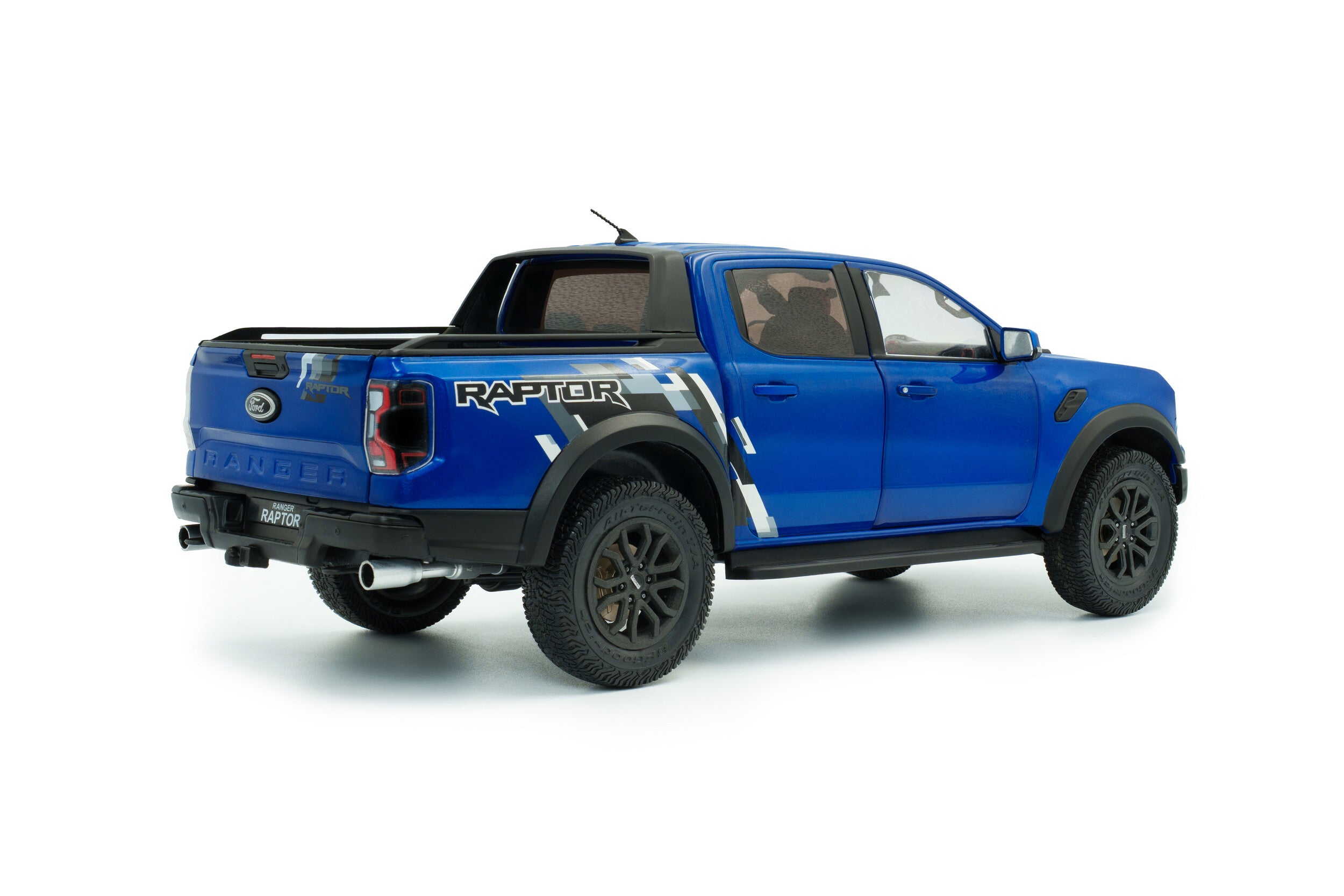 SOLIDO 1:18 Scale - 2024 Ford Ranger Raptor, Lightning Blue - S1813902