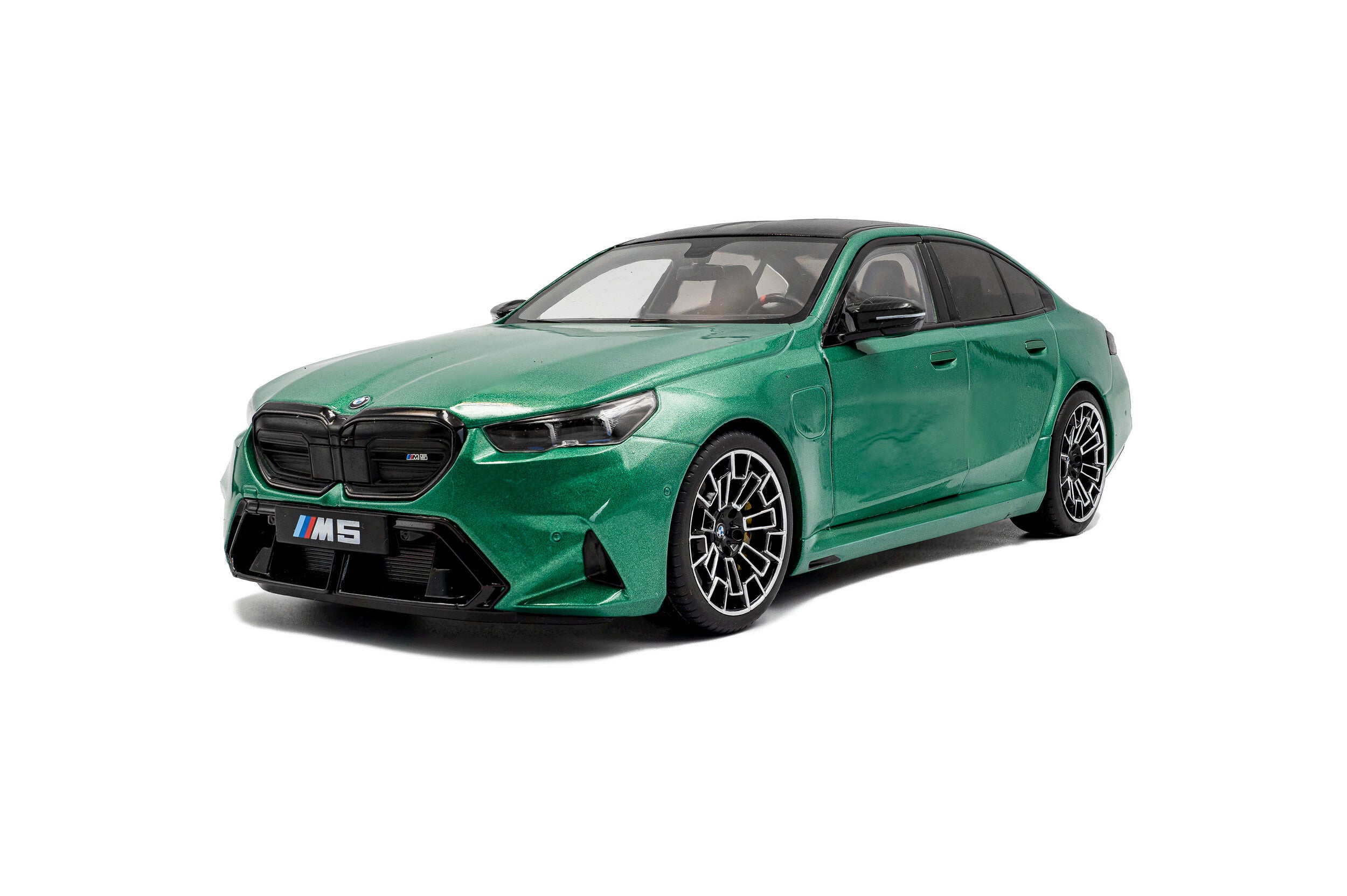 SOLIDO 1:18 Scale - 2025 BMW M5 M, Isle of Man Green Metallic - S1814701