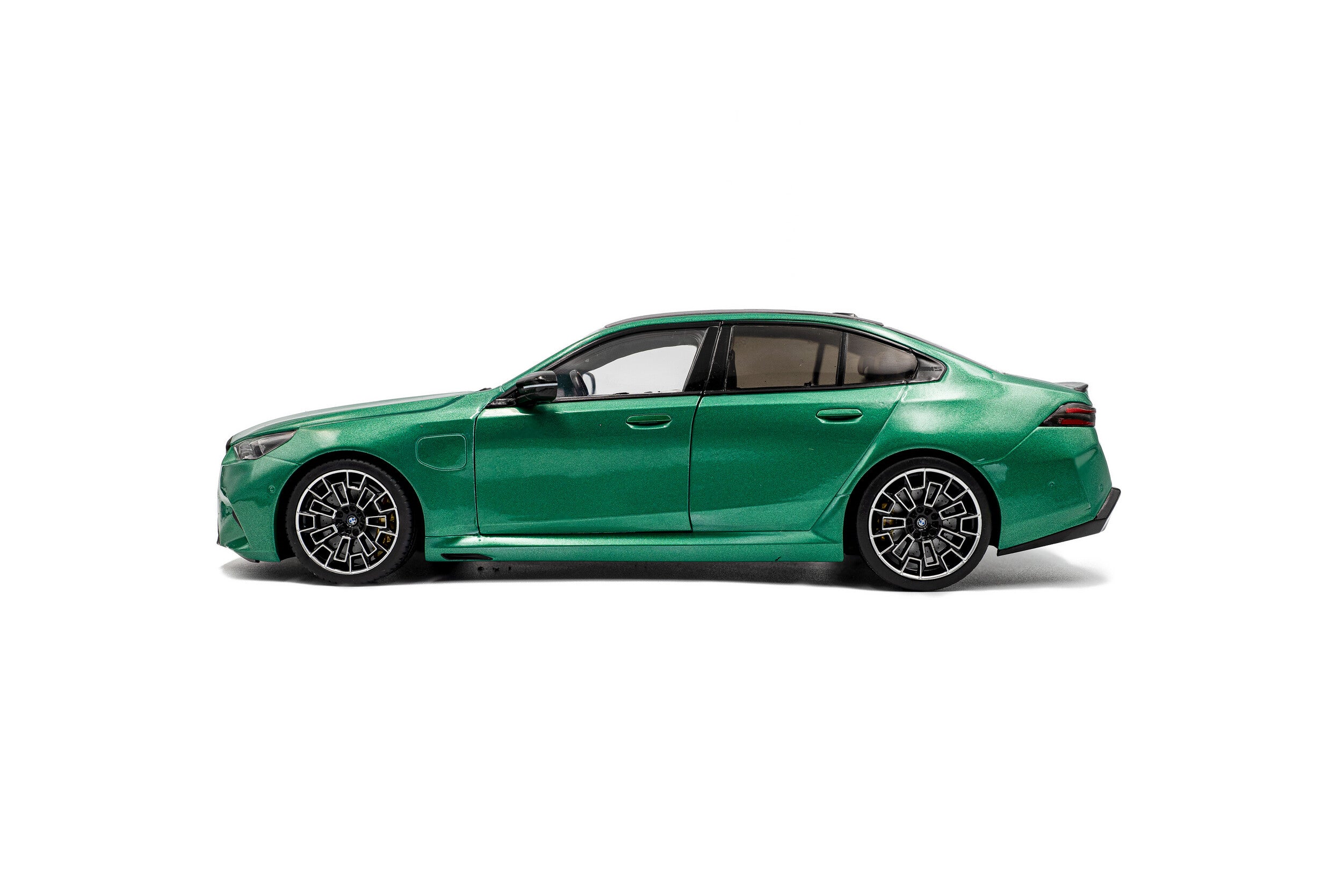 SOLIDO 1:18 Scale - 2025 BMW M5 M, Isle of Man Green Metallic - S1814701