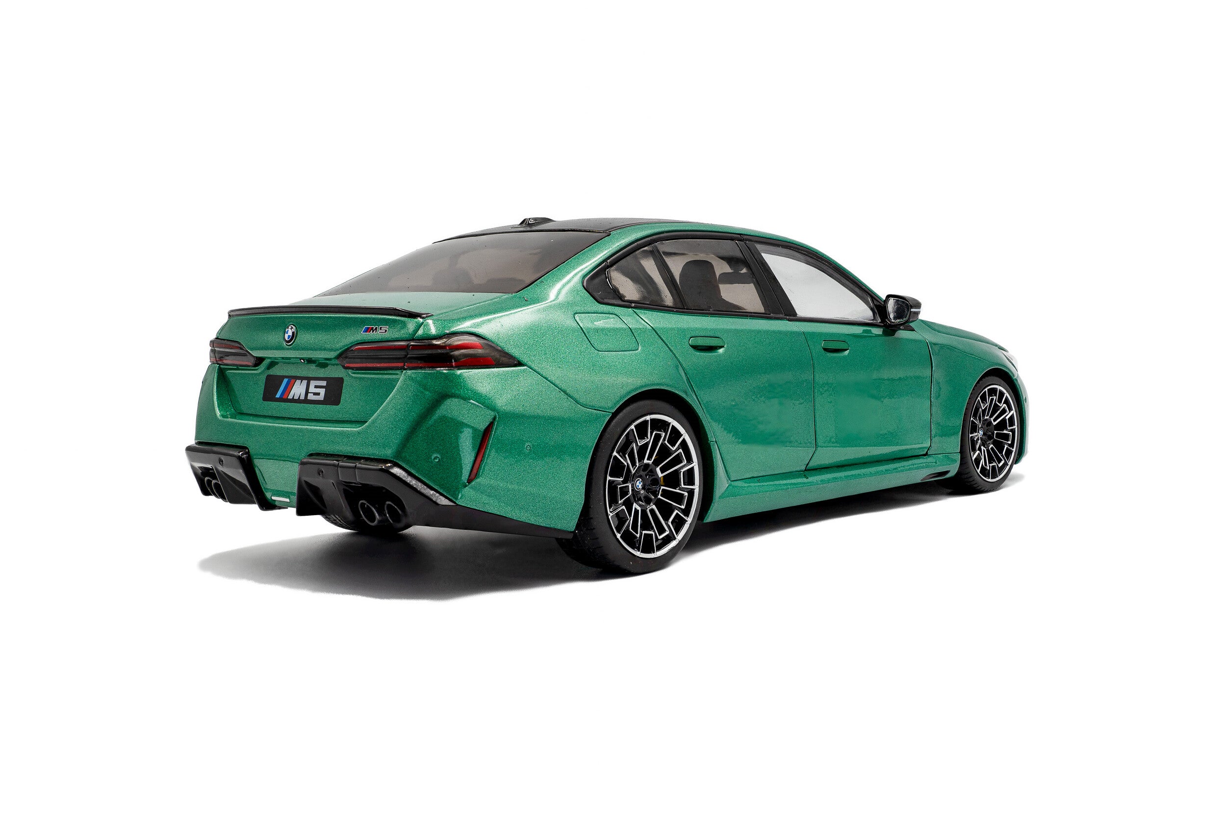 SOLIDO 1:18 Scale - 2025 BMW M5 M, Isle of Man Green Metallic - S1814701