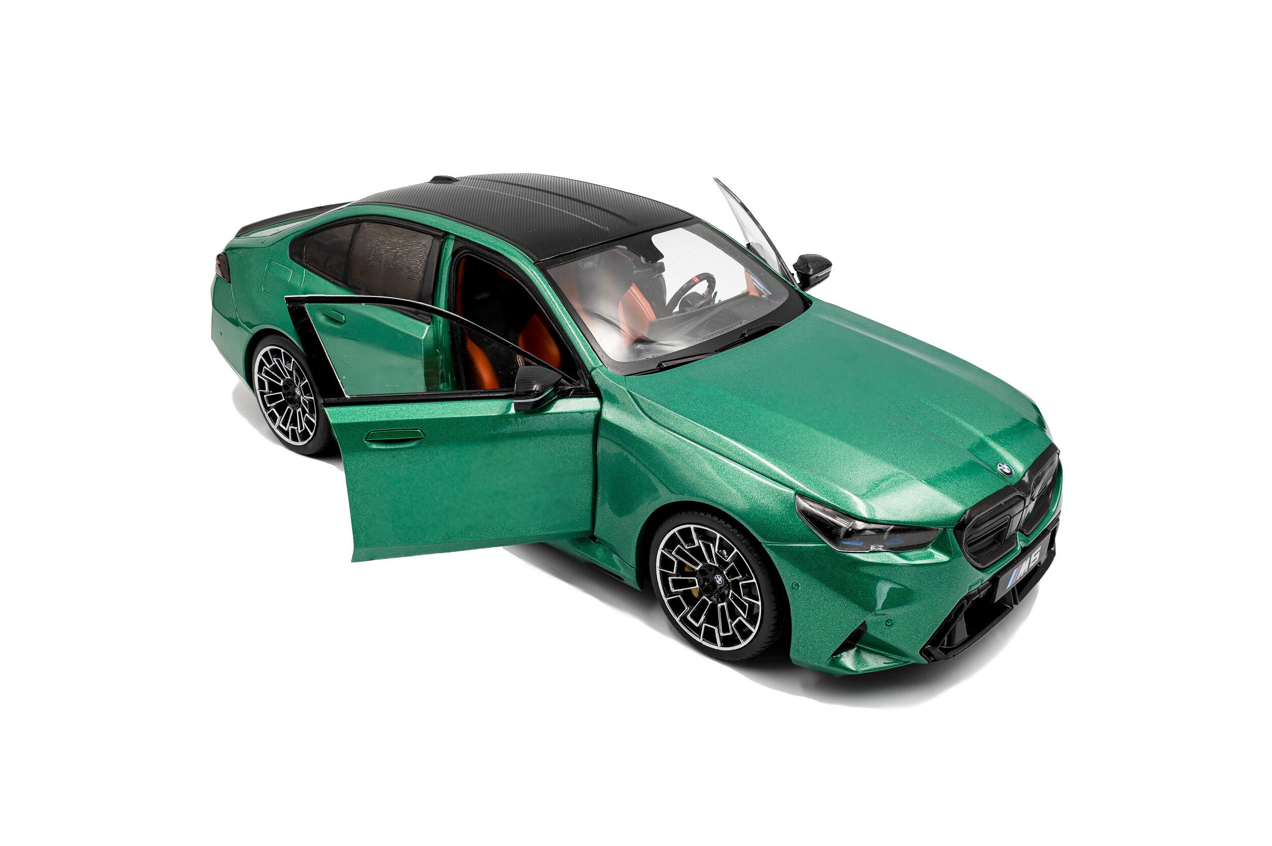 SOLIDO 1:18 Scale - 2025 BMW M5 M, Isle of Man Green Metallic - S1814701