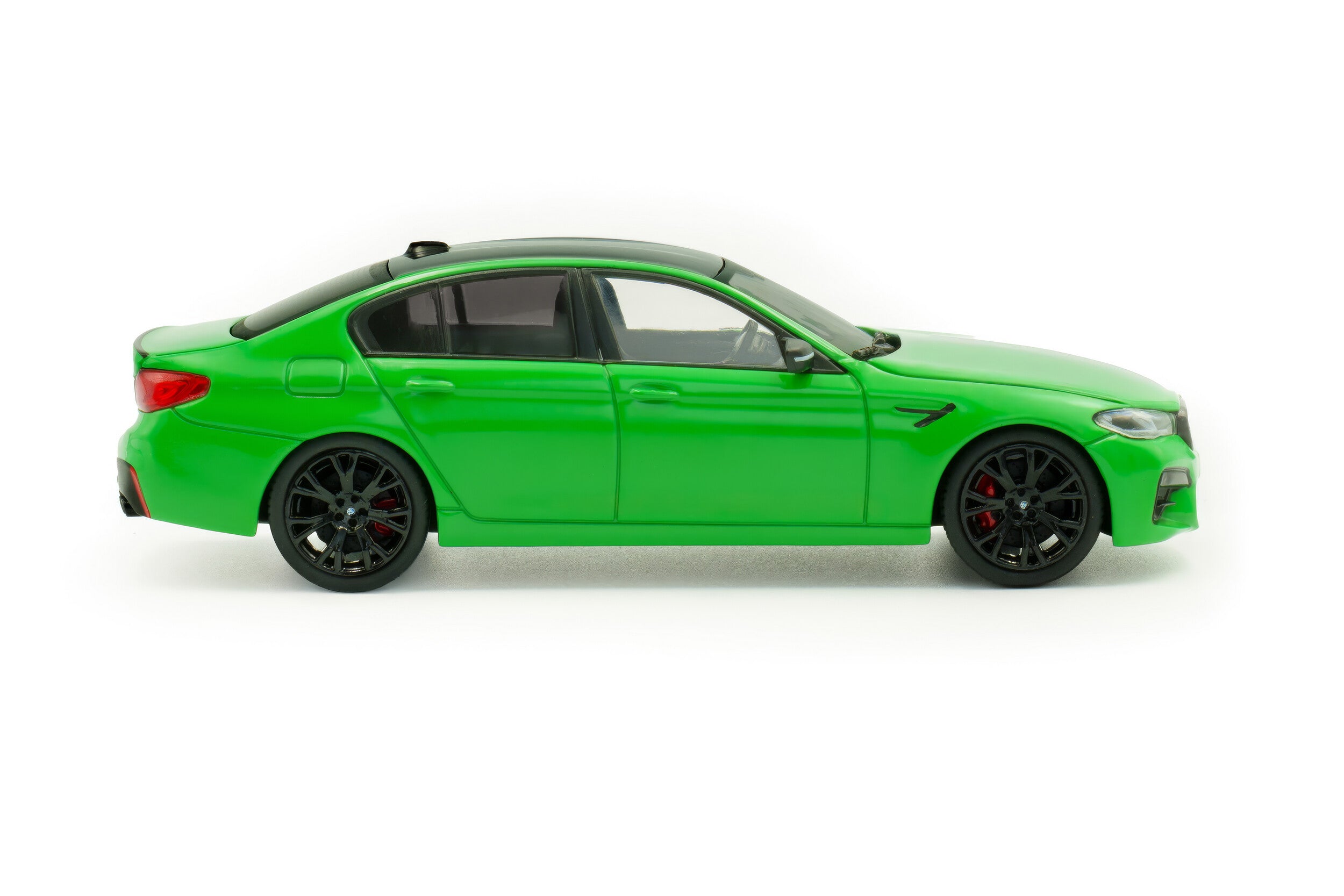 SOLIDO 1:43 Scale - 2022 BMW M5 Competition, Signal Green  - S4312705