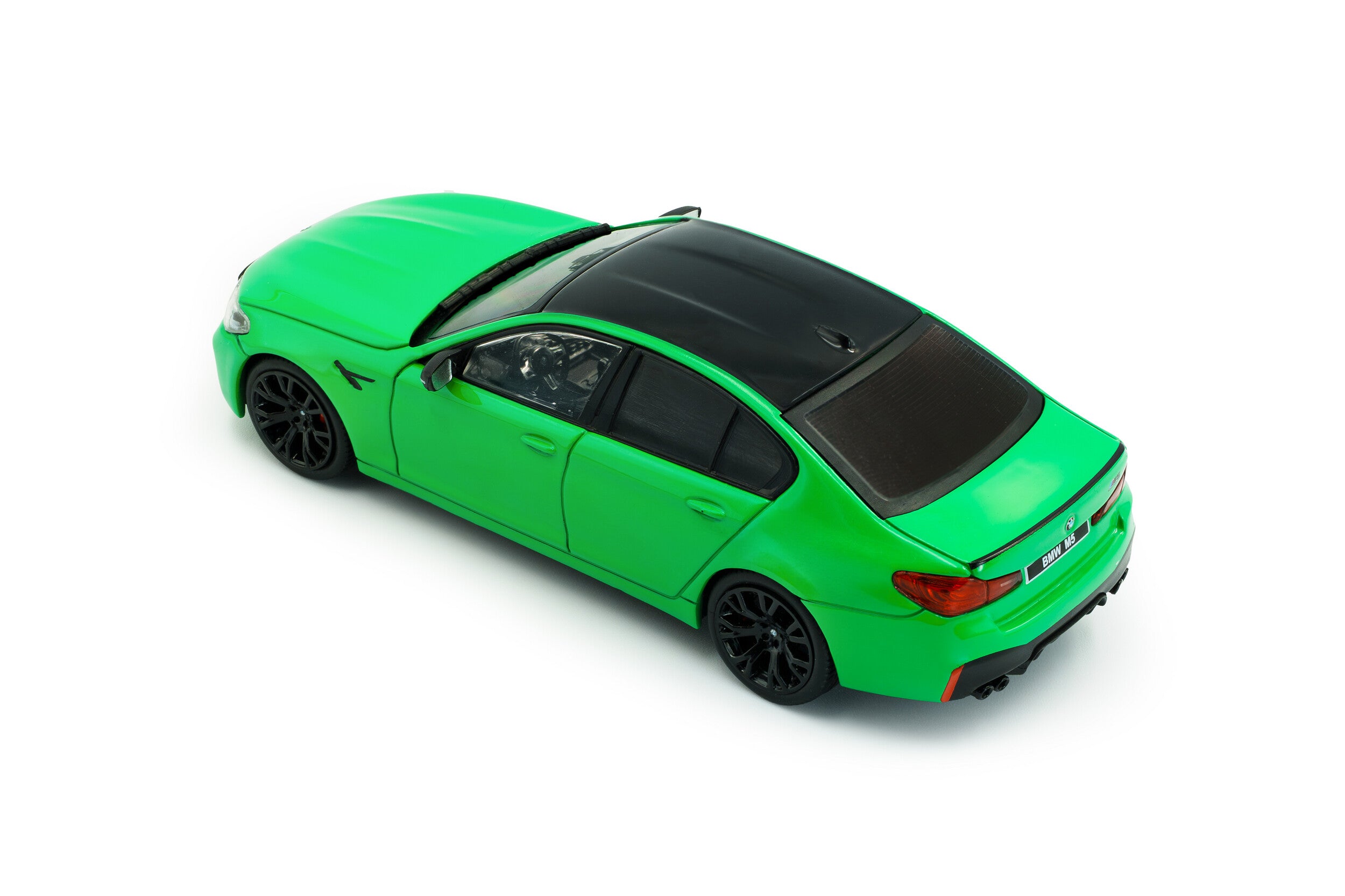SOLIDO 1:43 Scale - 2022 BMW M5 Competition, Signal Green  - S4312705
