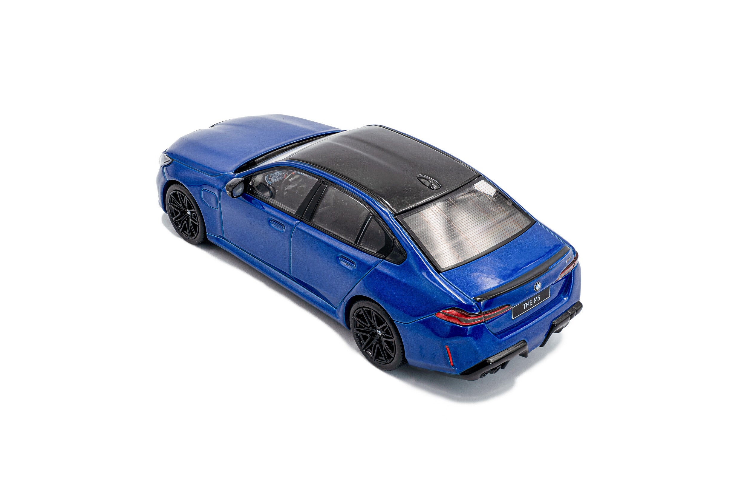 Solido 1:43 Diecast - 2024 BMW M5 Sedan (Saloon), Marina Bay Blue- S4317551