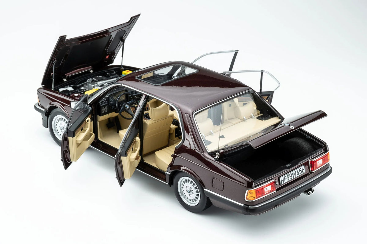 Touring Modelcars 1:18 Scale Diecast - 1984 BMW 745i E23 - Burgundy Red Metallic - 18023002