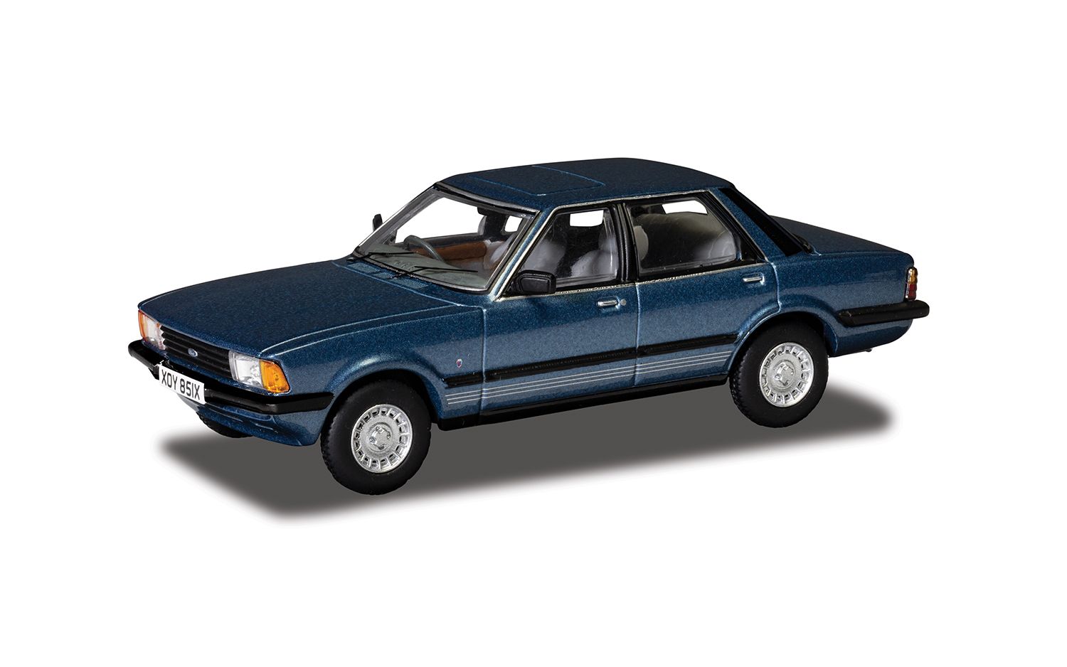 CORGI VANGUARDS 1:43 - Ford Cortina Mk5 2.3 Ghia - Titan Blue - VA15007